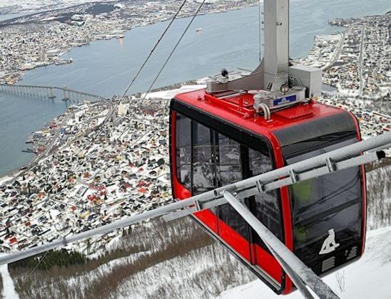 Walo Apartments Tromsdalen - Close To Cable Car And Arctic Cathedral, 10 Min By Bus To City Centre, Free Parking Tromsø Exterior foto